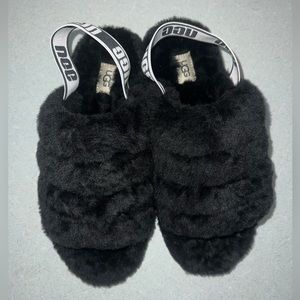 UGG Fluff Yeah black women’s slides size 9 new without box